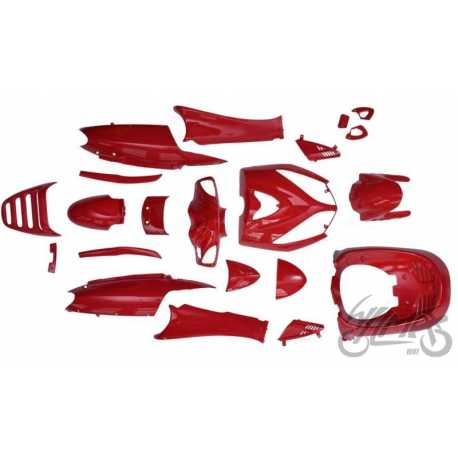 ZESTAW PLASTIKÓW NADWOZIA QT-4 CZERWONY 2013..